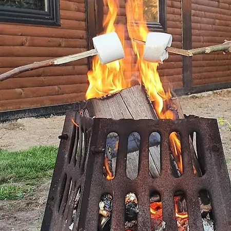 Houten Tussen Paarden * Nieuwerkerken